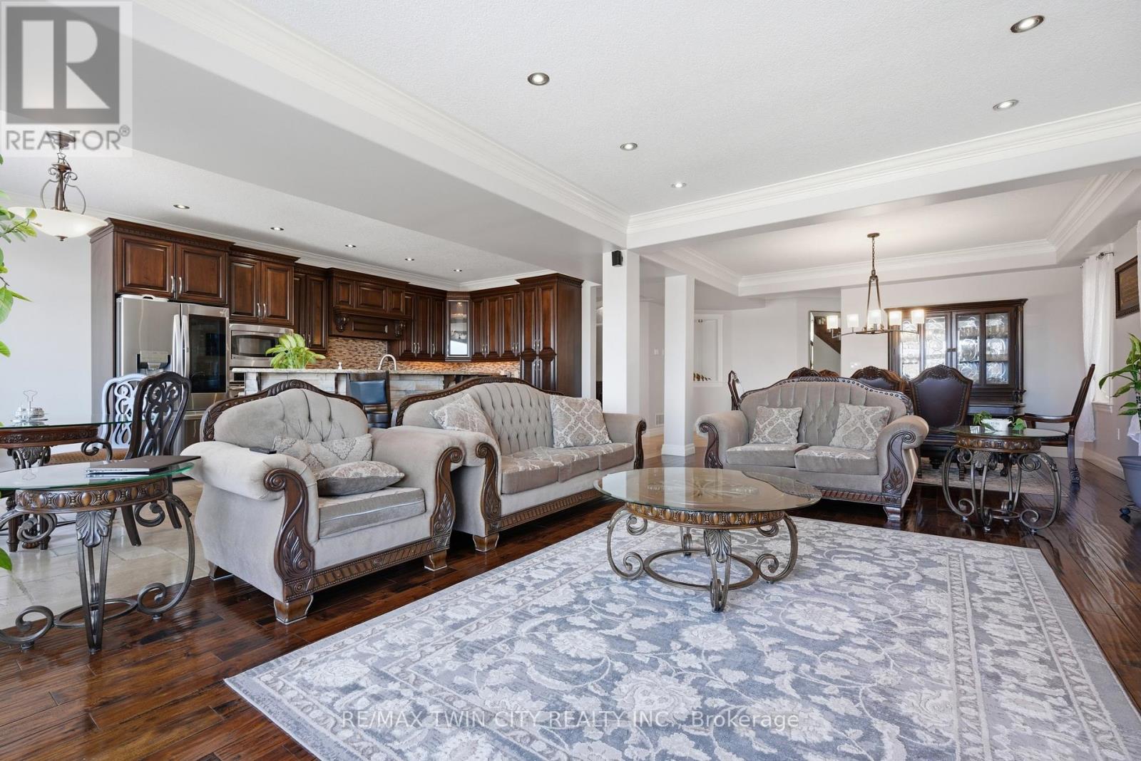 59 Newcastle Drive, Kitchener, Ontario  N2R 1X2 - Photo 9 - X12834202