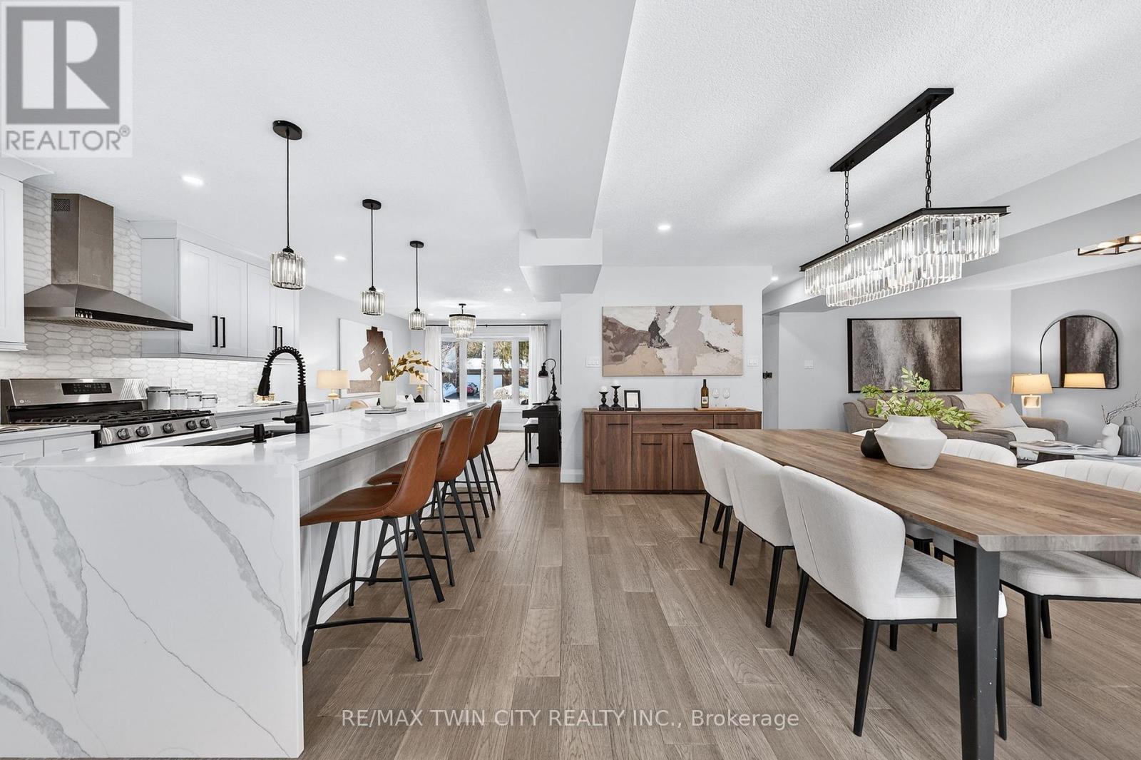 166 Westvale Drive, Waterloo, Ontario  N2T 1C2 - Photo 19 - X12834354