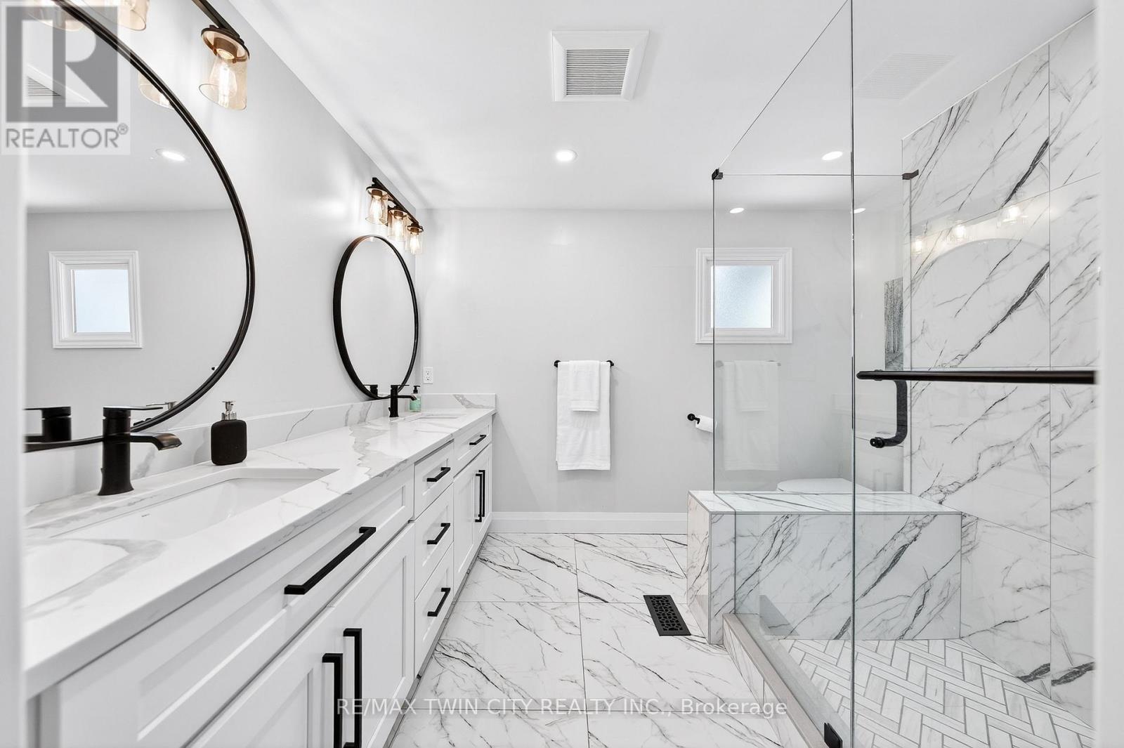 166 Westvale Drive, Waterloo, Ontario  N2T 1C2 - Photo 32 - X12834354