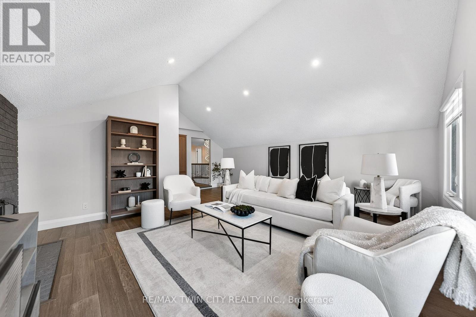 166 Westvale Drive, Waterloo, Ontario  N2T 1C2 - Photo 42 - X12834354