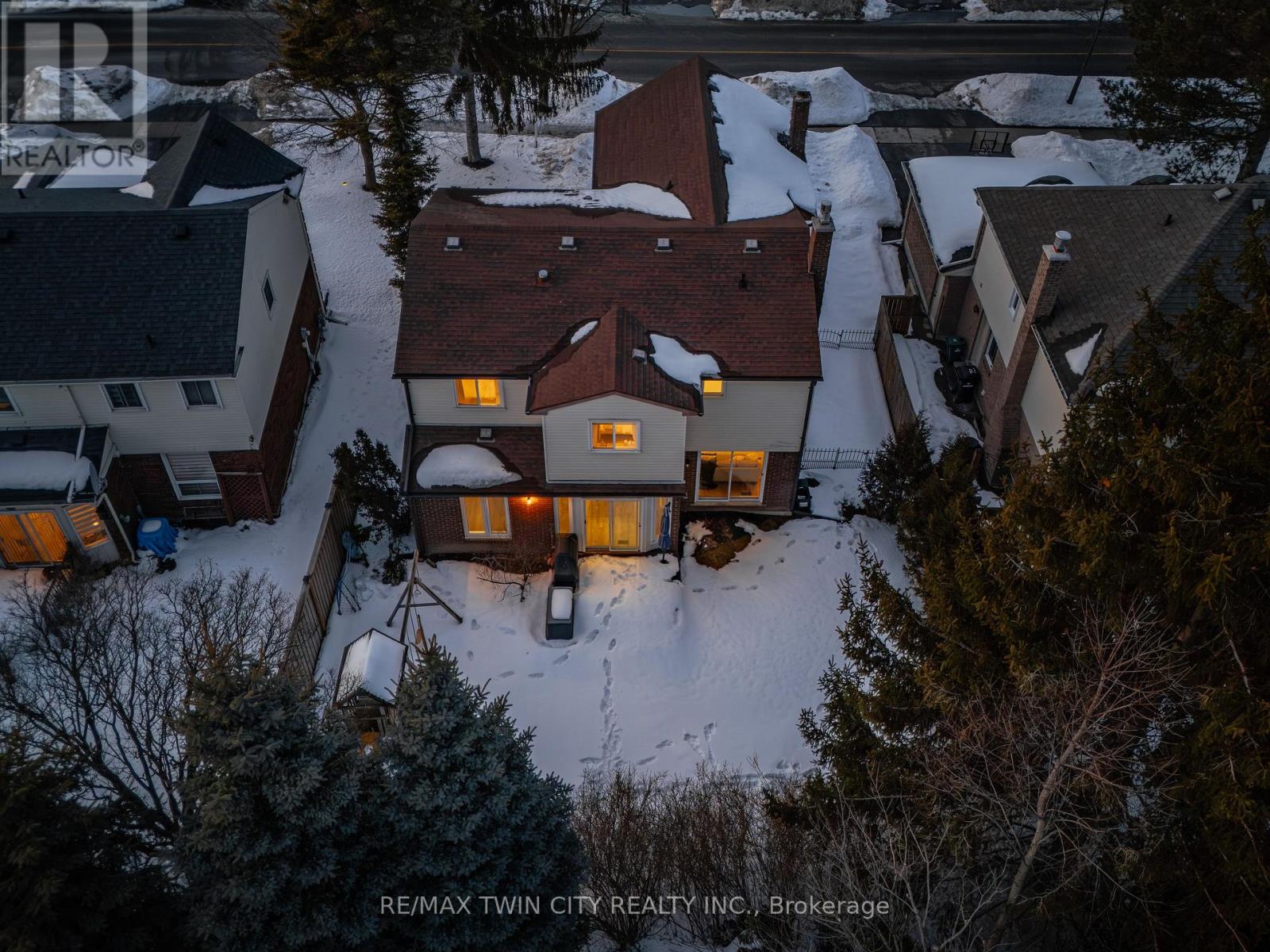 166 Westvale Drive, Waterloo, Ontario  N2T 1C2 - Photo 50 - X12834354