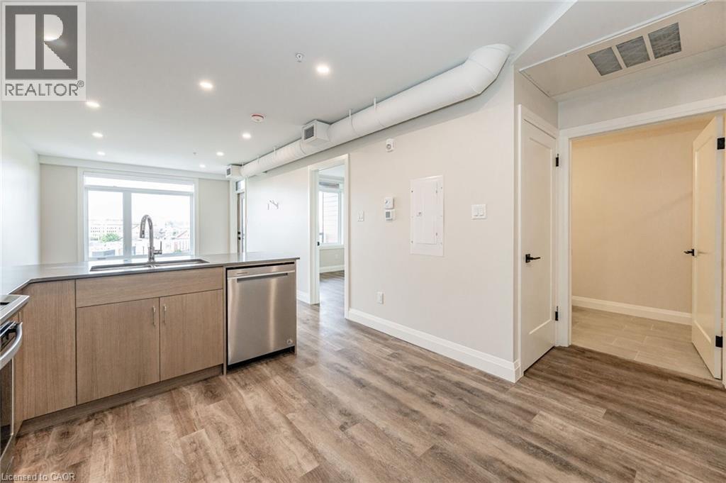 72 Erb Street E Unit# 302, Waterloo, Ontario  N2J 1L8 - Photo 4 - 40808683