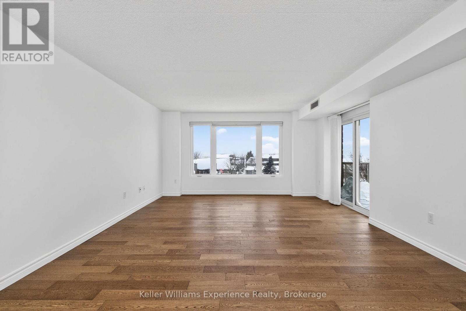 404 - 11 Beck Boulevard, Penetanguishene, Ontario L9M 2G1 - Photo 6 - S12834528