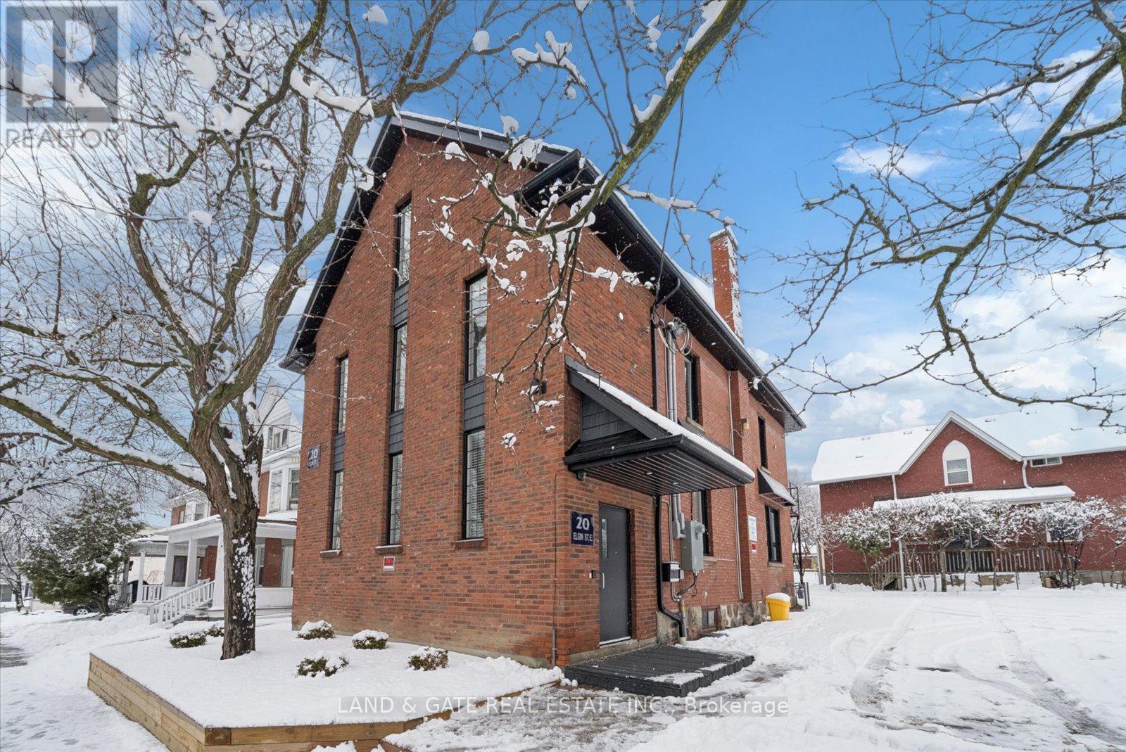 20 ELGIN STREET E, Oshawa, Ontario