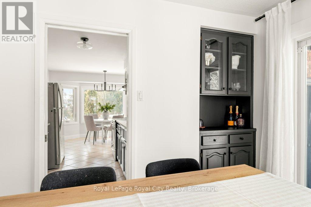 5749 Second Line E, Guelph/eramosa, Ontario  N0B 1B0 - Photo 13 - X12834508