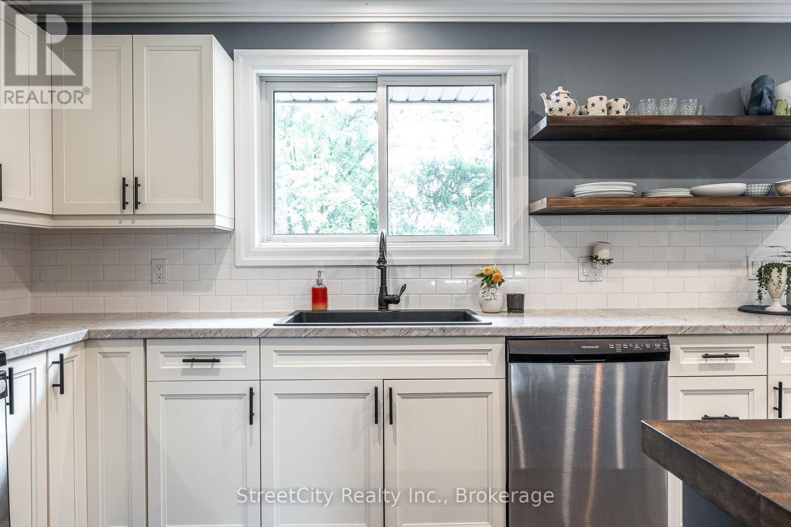 27 Riehl Court, Stratford, Ontario N5A 5K5 - Photo 14 - X12834524