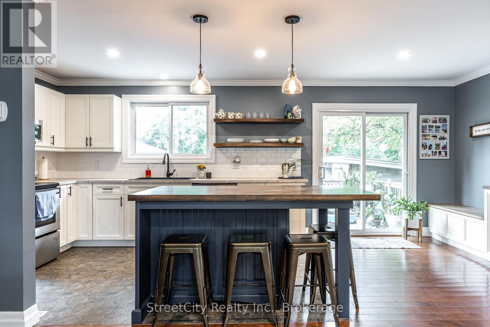 27 Riehl Court, Stratford, Ontario N5A 5K5 - Photo 8 - X12834524