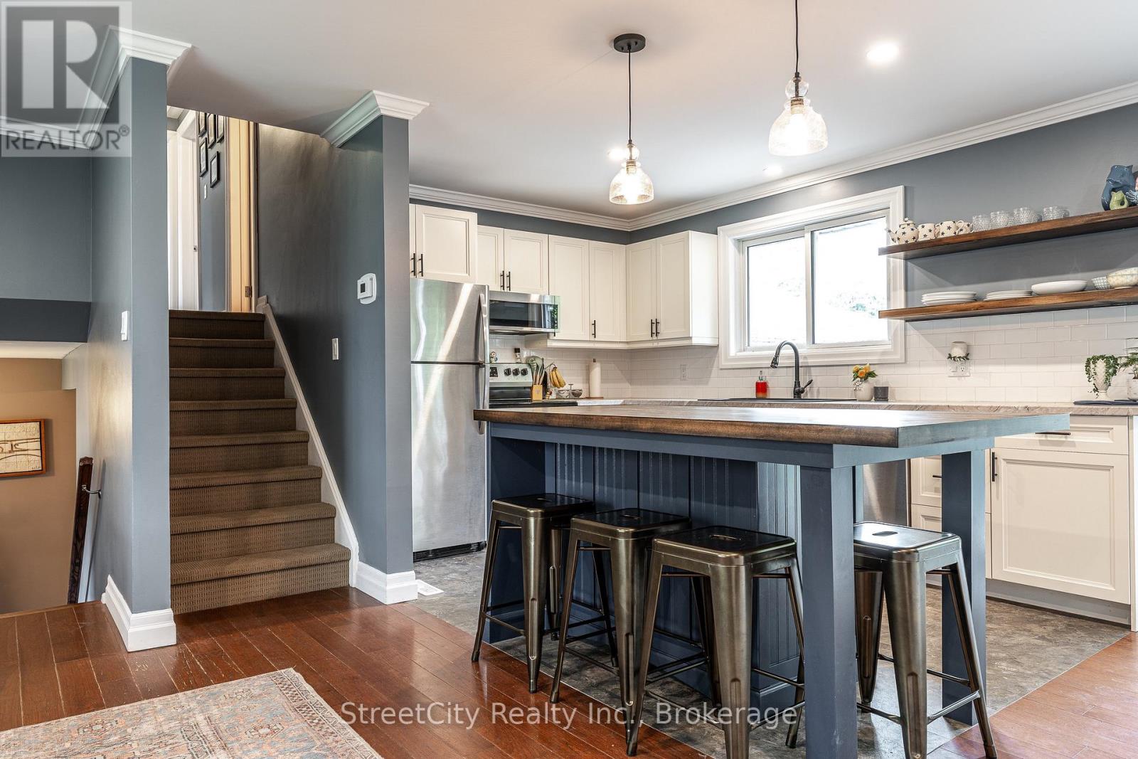 27 Riehl Court, Stratford, Ontario N5A 5K5 - Photo 9 - X12834524