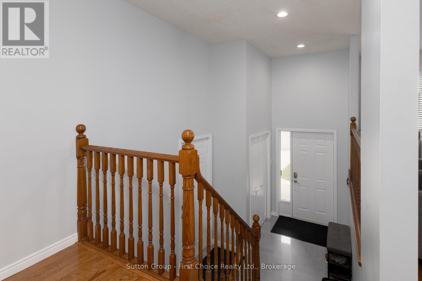 194 Norwood Court, Stratford, Ontario N5A 7S7 - Photo 9 - X12834606