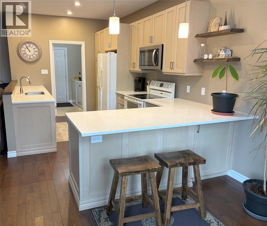 13 Oakwood Links Lane, Grand Bend, Ontario  N0M 1T0 - Photo 4 - 26003669