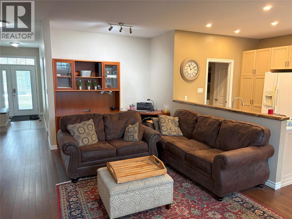 13 Oakwood Links Lane, Grand Bend, Ontario  N0M 1T0 - Photo 10 - 26003669