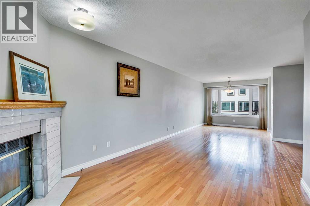 219 Coachway Lane Sw, Calgary, Alberta  T3H 1A4 - Photo 18 - A2278972