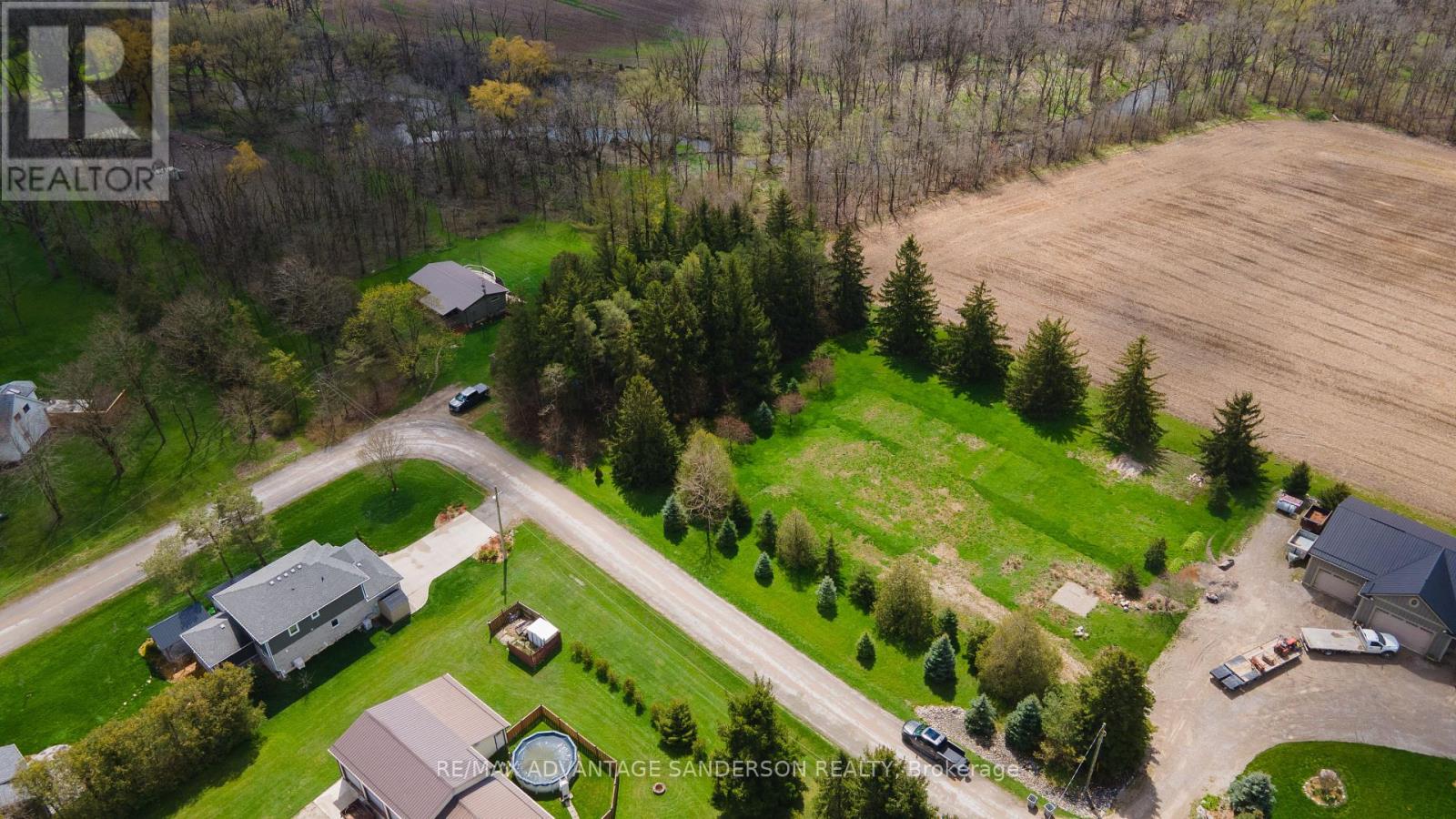 21 West Street, North Middlesex, Ontario  N0M 1A0 - Photo 4 - X12834450