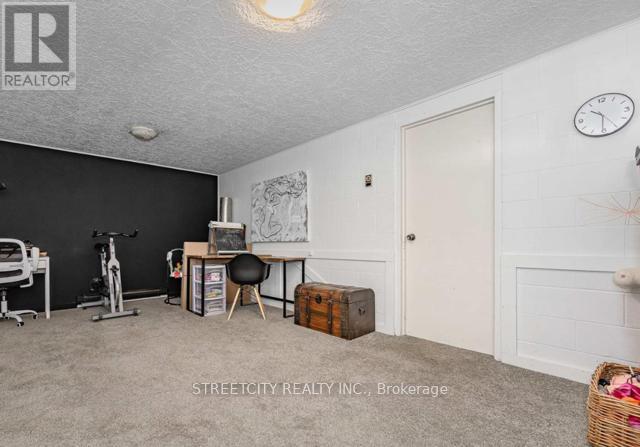 3 - 30 Flamingo Drive, Woolwich, Ontario  N3B 1V5 - Photo 5 - X12834454