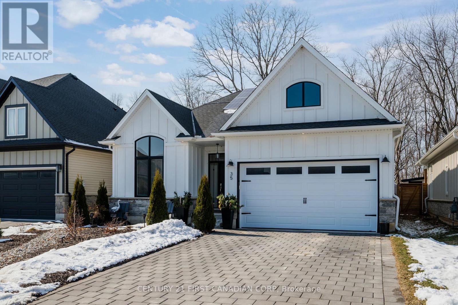 35 Compass Trail, Central Elgin, Ontario  N5L 0B4 - Photo 2 - X12834568