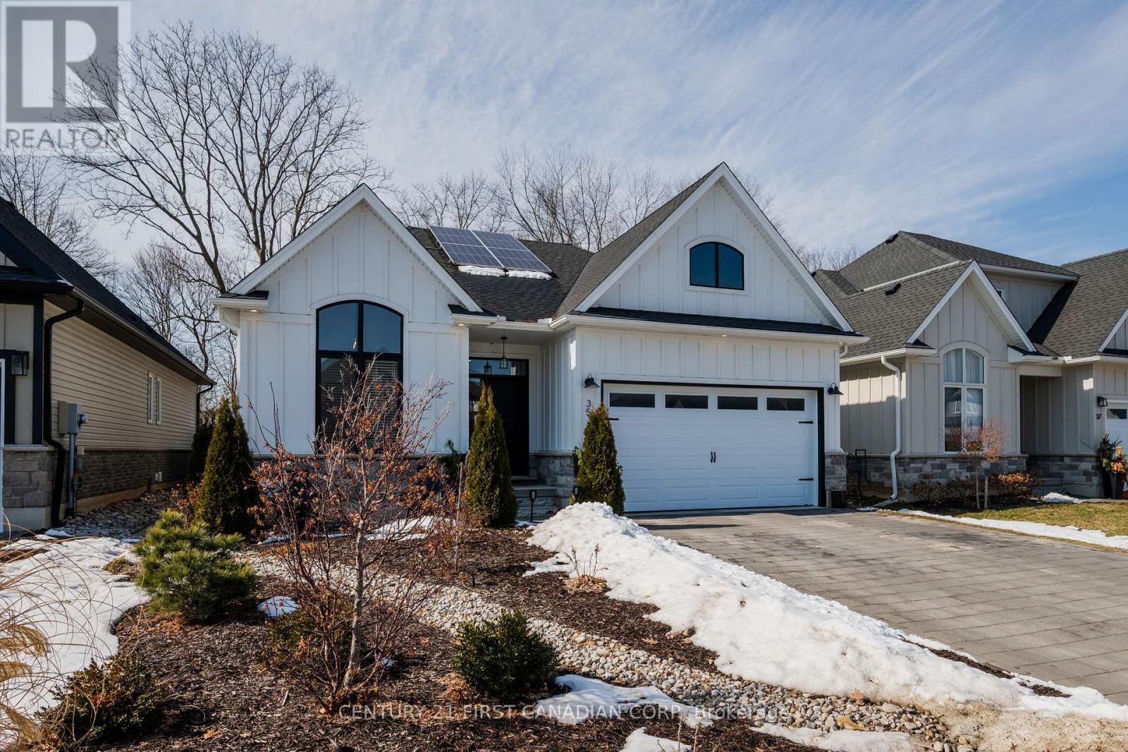 35 Compass Trail, Central Elgin, Ontario  N5L 0B4 - Photo 3 - X12834568