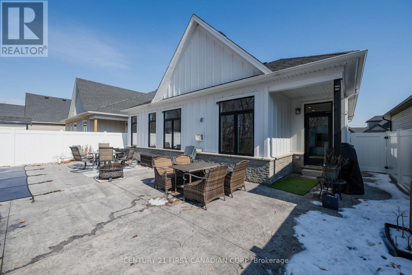 35 Compass Trail, Central Elgin, Ontario  N5L 0B4 - Photo 33 - X12834568