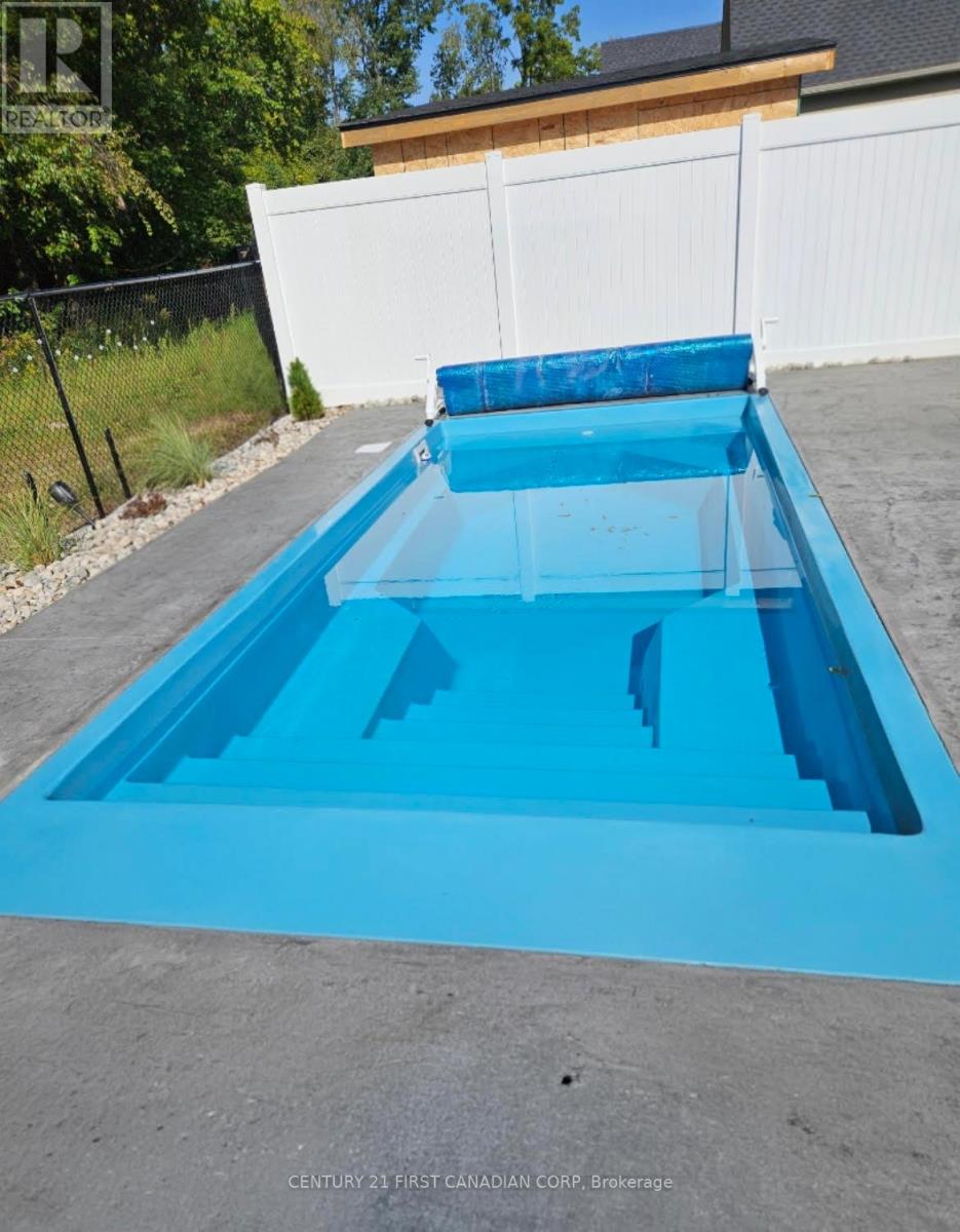 35 Compass Trail, Central Elgin, Ontario  N5L 0B4 - Photo 38 - X12834568