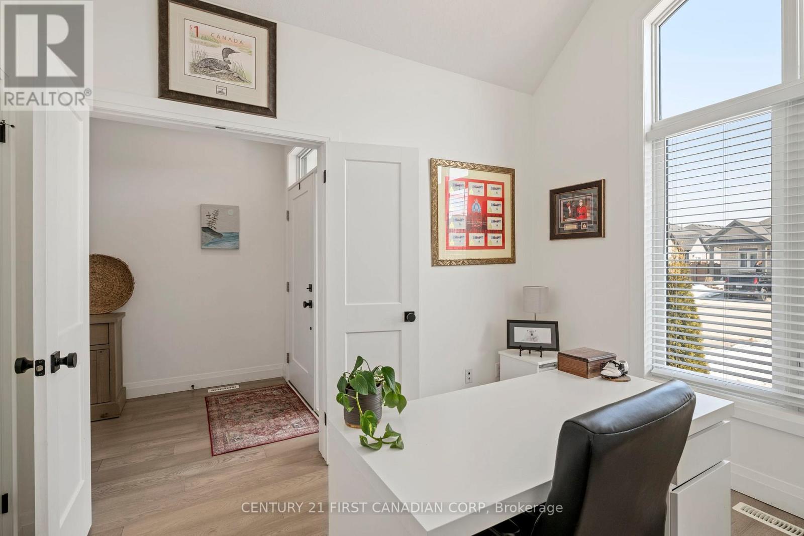 35 Compass Trail, Central Elgin, Ontario  N5L 0B4 - Photo 8 - X12834568