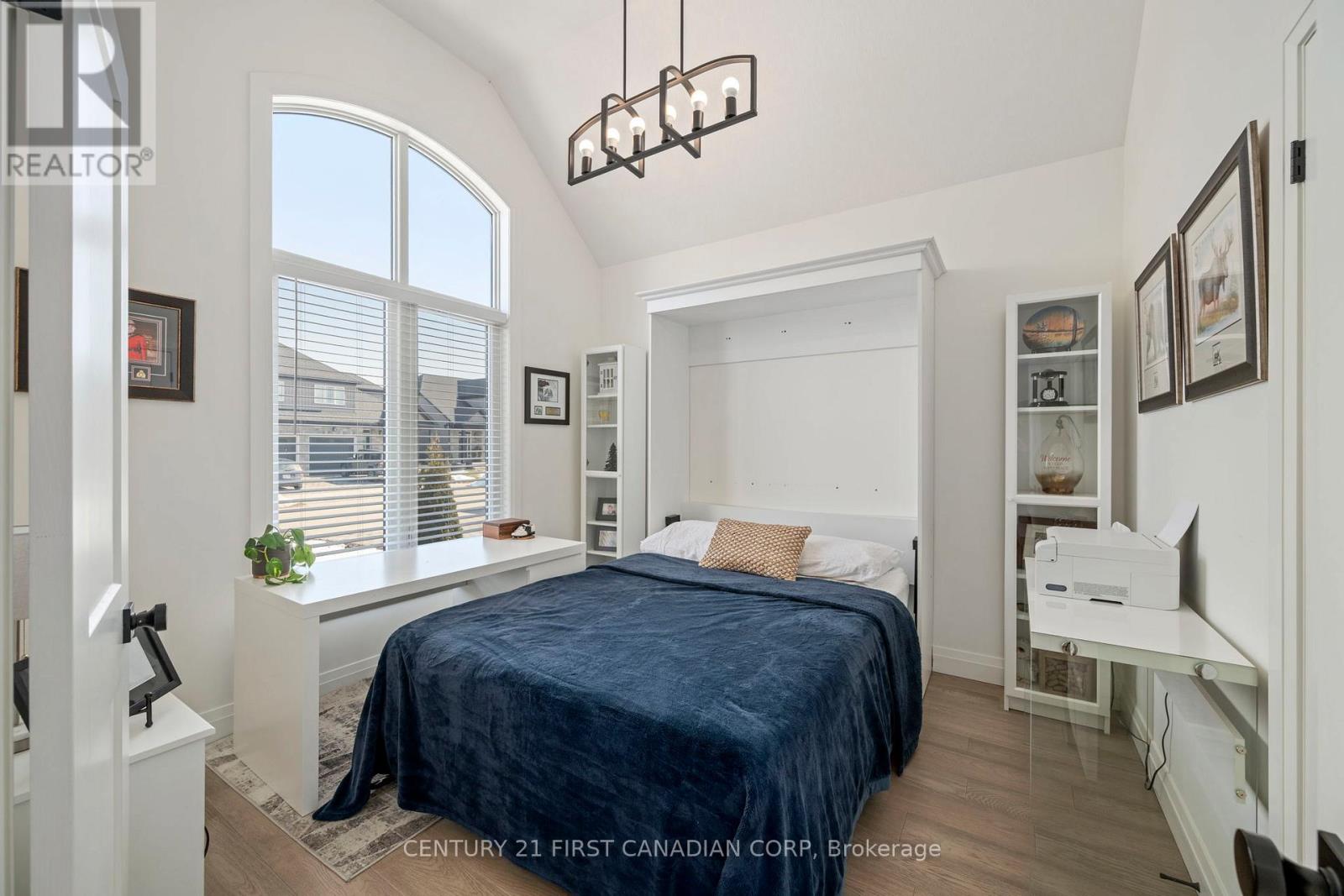 35 Compass Trail, Central Elgin, Ontario  N5L 0B4 - Photo 9 - X12834568