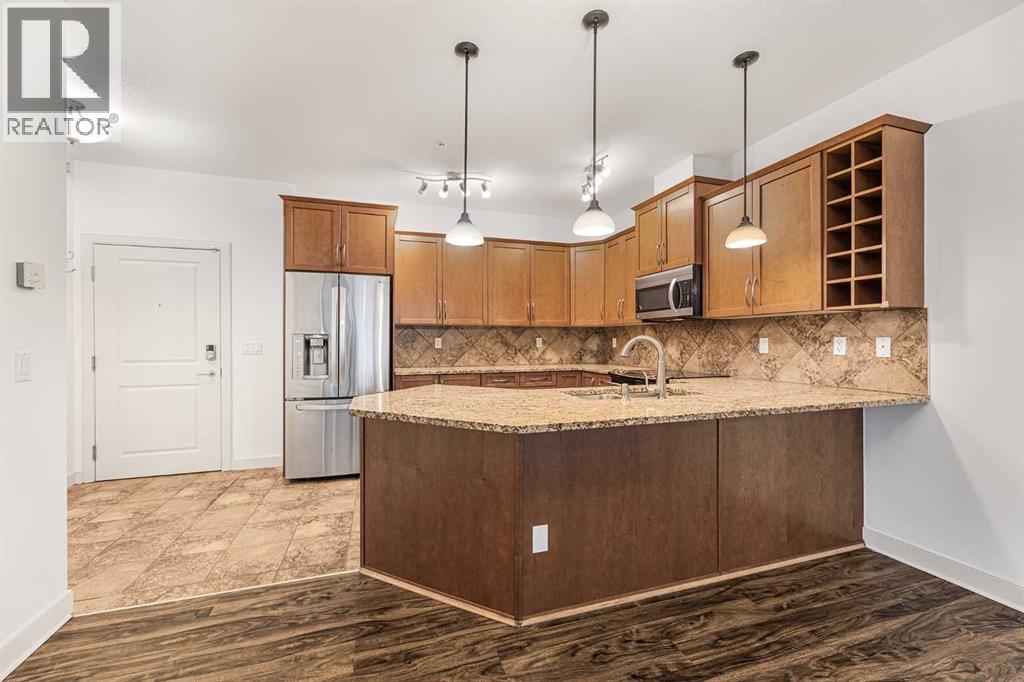 223, 35 Aspenmont Heights Sw, Calgary, Alberta T3H 0E5 - Photo 7 - A2282239