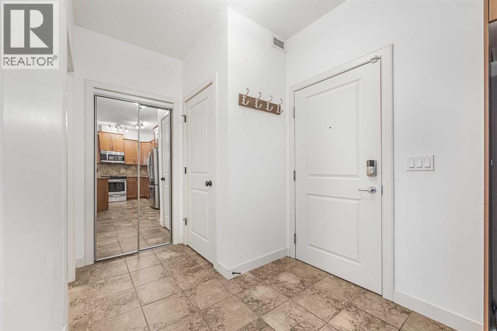223, 35 Aspenmont Heights Sw, Calgary, Alberta T3H 0E5 - Photo 2 - A2282239