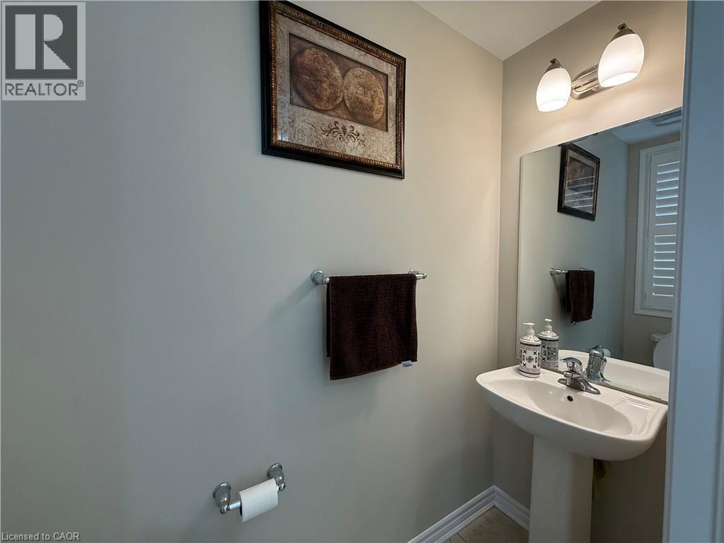 160 Ridge Road, Cambridge, Ontario  N3E 0C4 - Photo 4 - 40808507