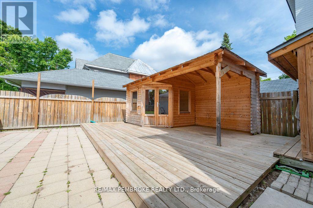 502 Mary Street, Pembroke, Ontario  K8A 5X1 - Photo 39 - X12372734