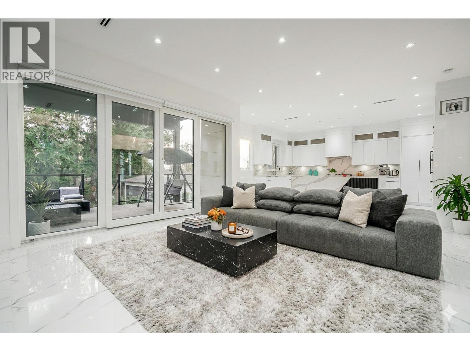 3846 Southwood Street, Burnaby, British Columbia  V5J 2E2 - Photo 7 - R3084208