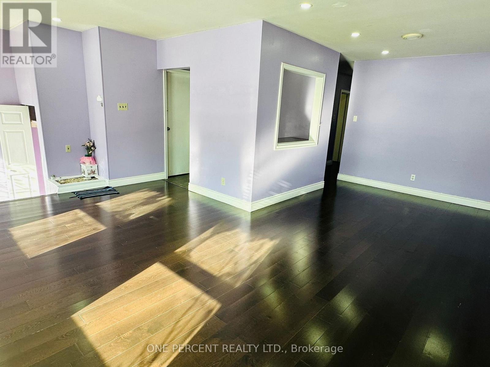 27 Mossbank Drive, Toronto, Ontario  M1G 2C1 - Photo 2 - E12787948