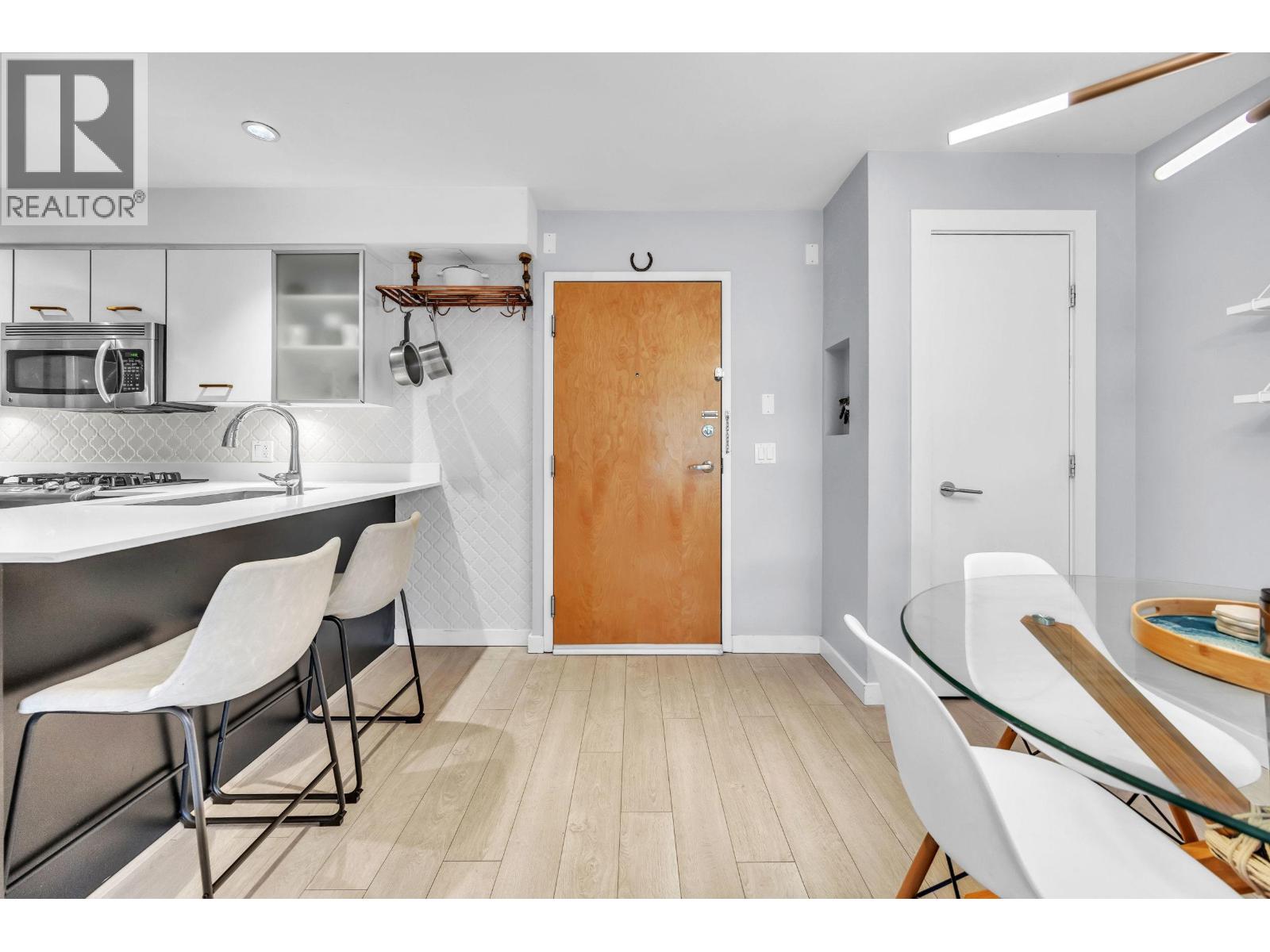 405 935 W 16th Street, North Vancouver, British Columbia  V7P 1R2 - Photo 10 - R3094555