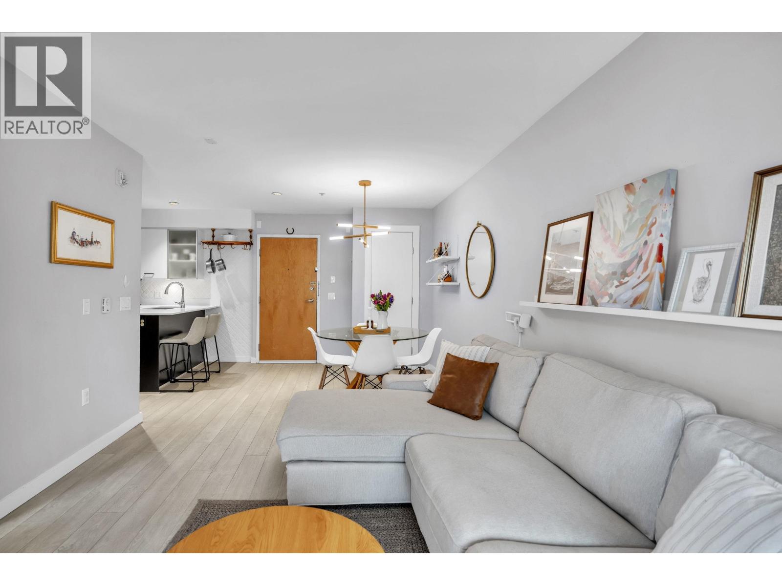 405 935 W 16th Street, North Vancouver, British Columbia  V7P 1R2 - Photo 4 - R3094555