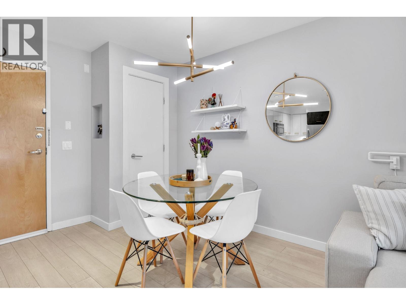 405 935 W 16th Street, North Vancouver, British Columbia  V7P 1R2 - Photo 7 - R3094555