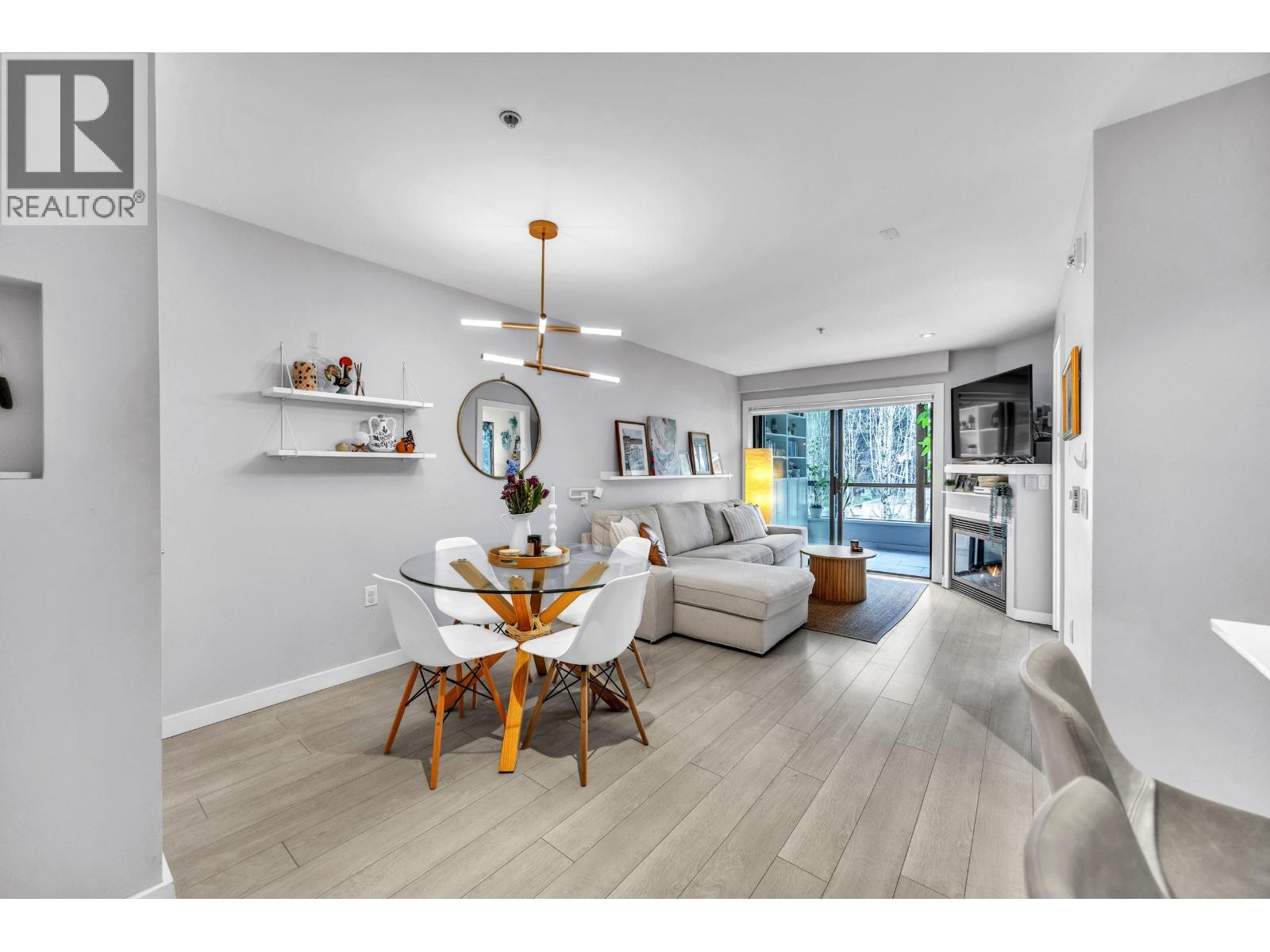 405 935 W 16th Street, North Vancouver, British Columbia  V7P 1R2 - Photo 8 - R3094555