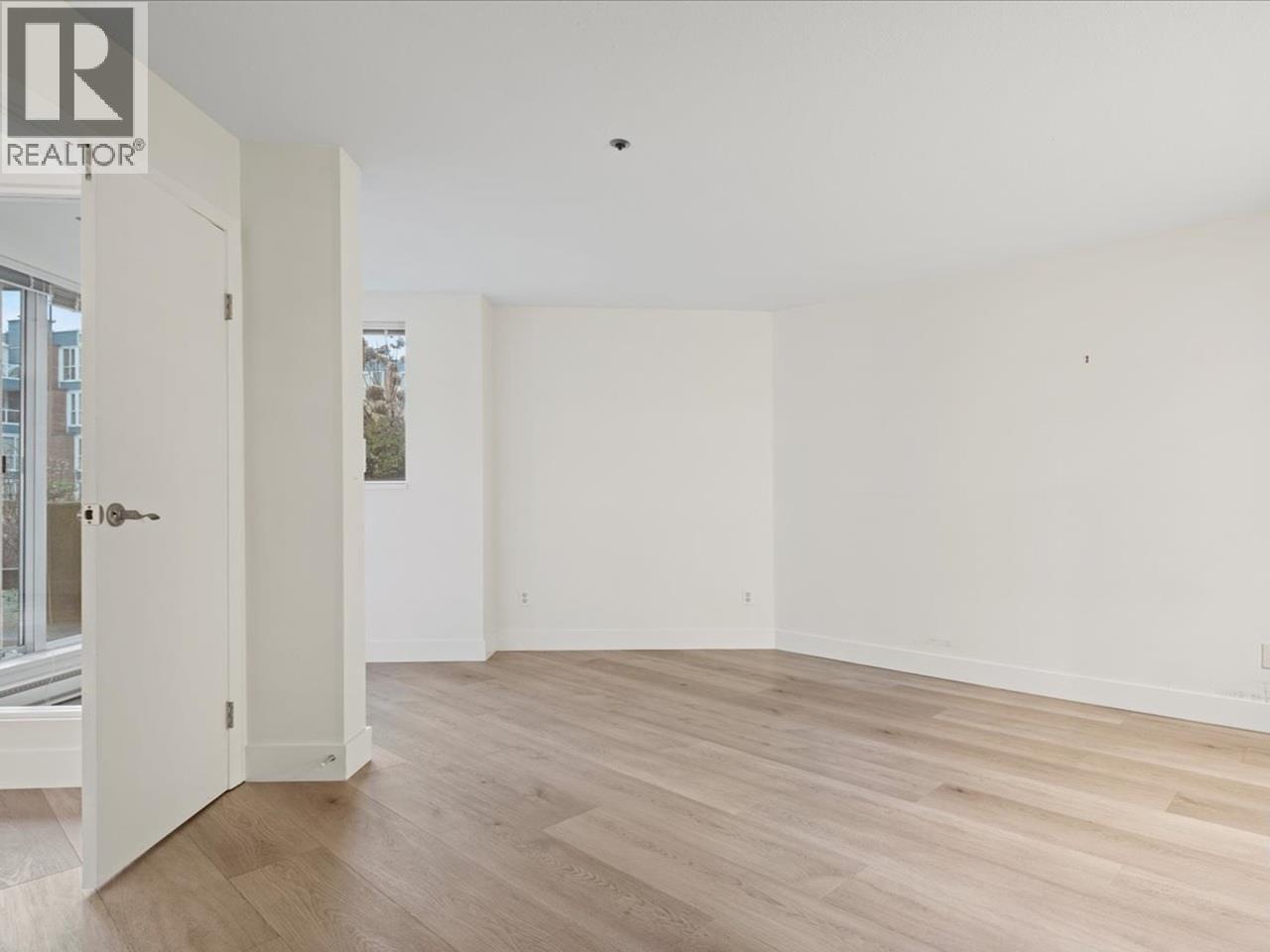 105 1502 Island Park Walk, Vancouver, British Columbia  V6H 3Z8 - Photo 12 - R3094562