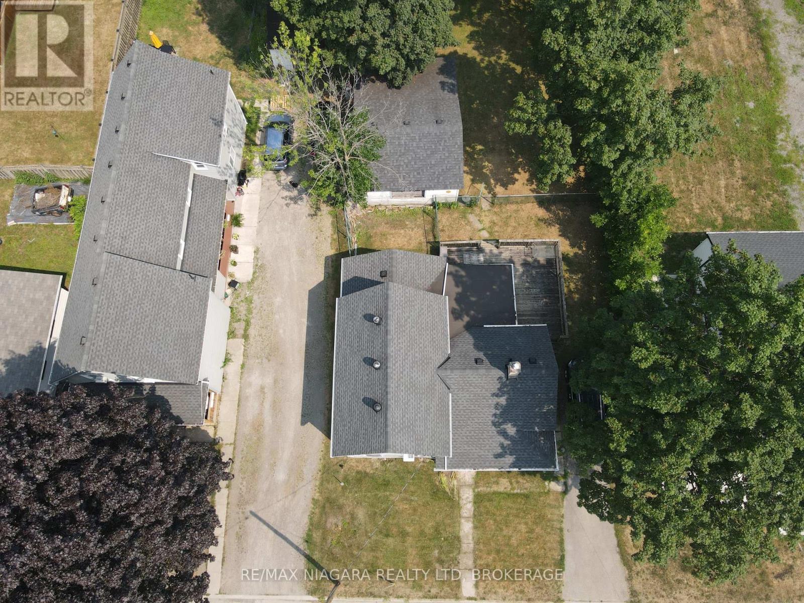 35 Forsythe Street, Fort Erie, Ontario  L2A 1X1 - Photo 18 - X12326566