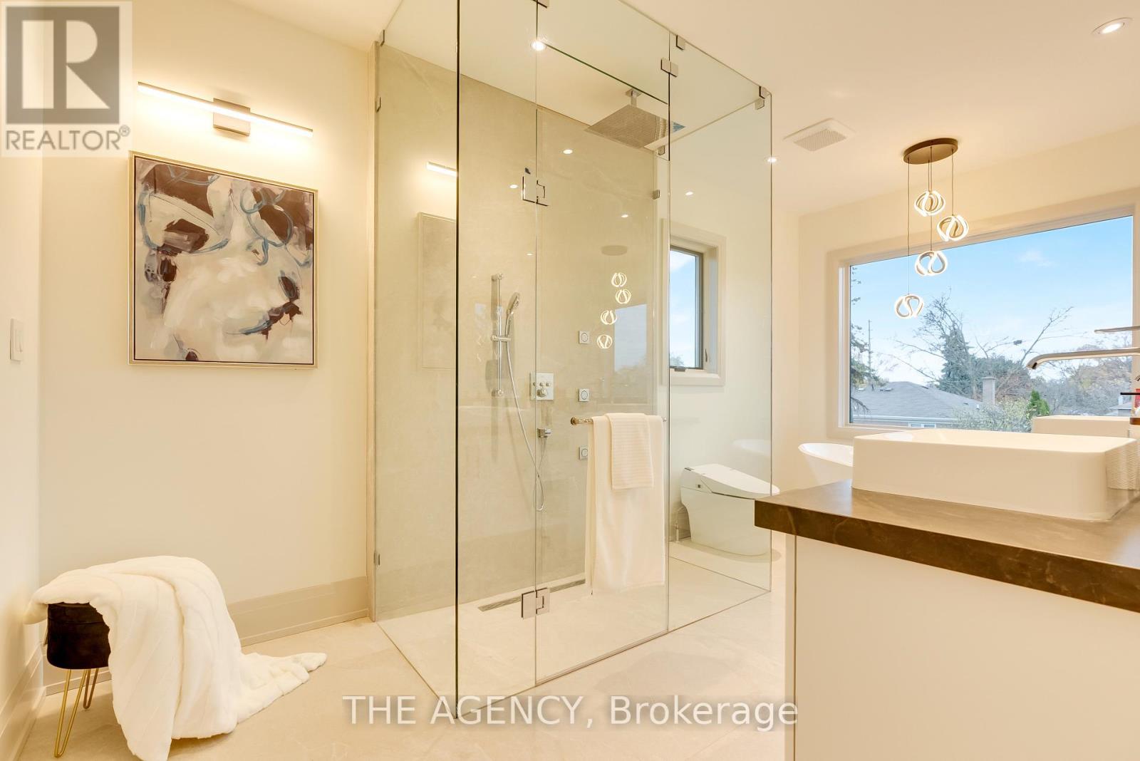 512 Weynway Court, Oakville, Ontario  L6L 4G7 - Photo 35 - W12568992