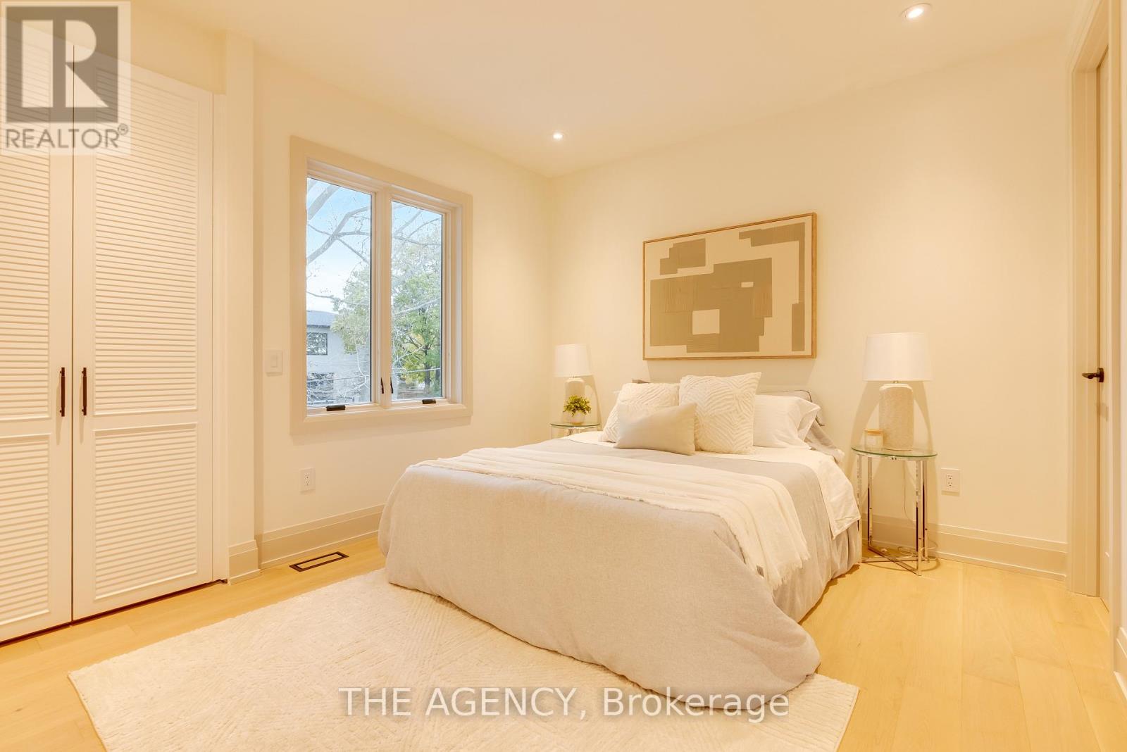 512 Weynway Court, Oakville, Ontario  L6L 4G7 - Photo 39 - W12568992