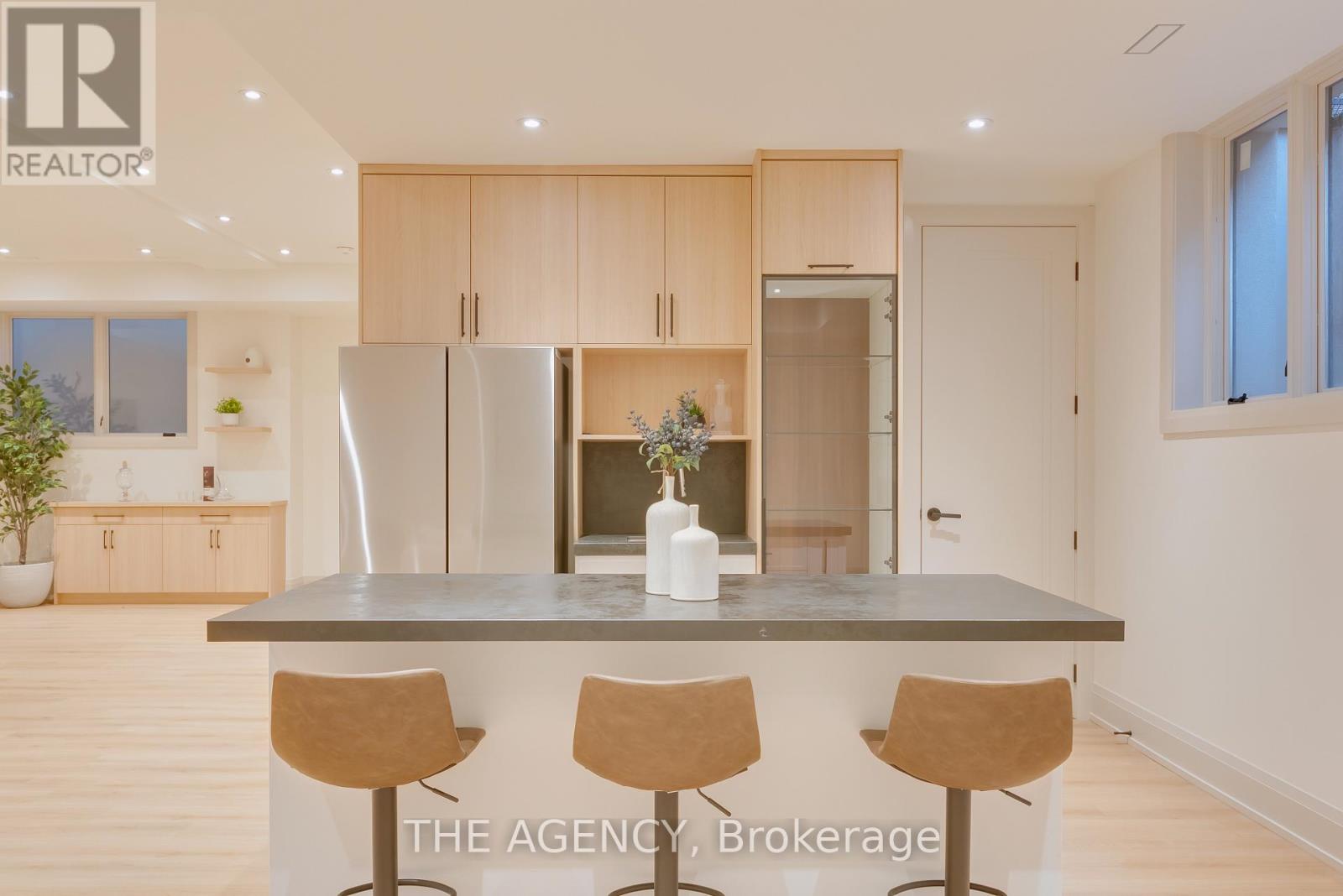 512 Weynway Court, Oakville, Ontario  L6L 4G7 - Photo 45 - W12568992