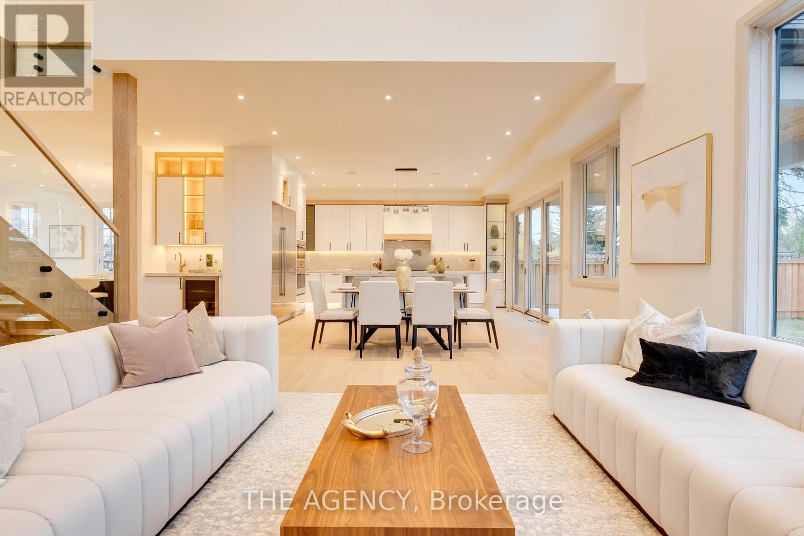 512 Weynway Court, Oakville, Ontario  L6L 4G7 - Photo 19 - W12568992