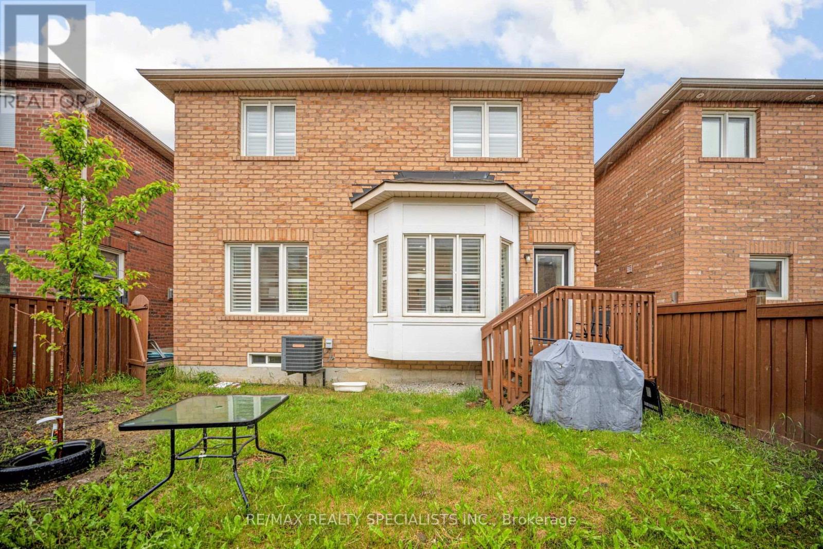 227 Valleyway Drive, Brampton, Ontario L6X 0N9 - Photo 49 - W12786996