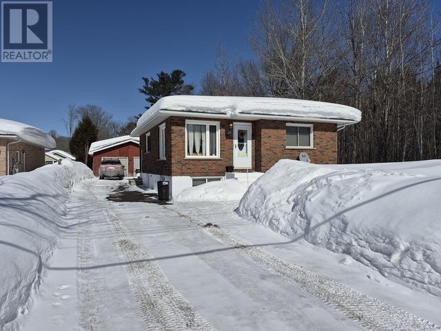 290 Fourth Line E, sault ste. marie, Ontario