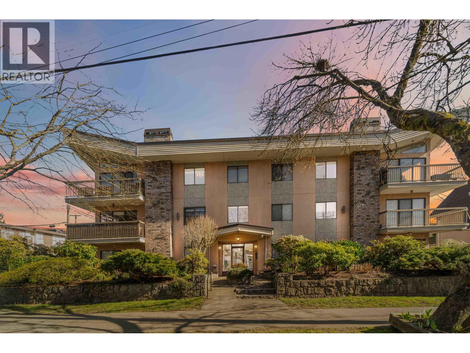 104 2910 Ontario Street, Vancouver, British Columbia  V5T 2Y6 - Photo 1 - R3094531