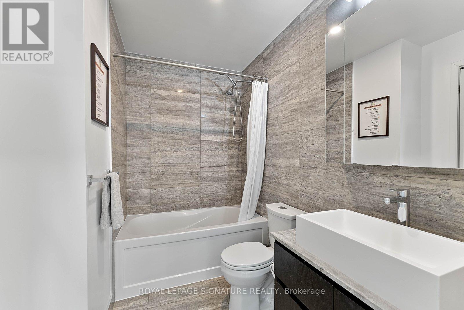 4010 - 15 Iceboat Terrace, Toronto, Ontario M5V 4A5 - Photo 18 - C12834460