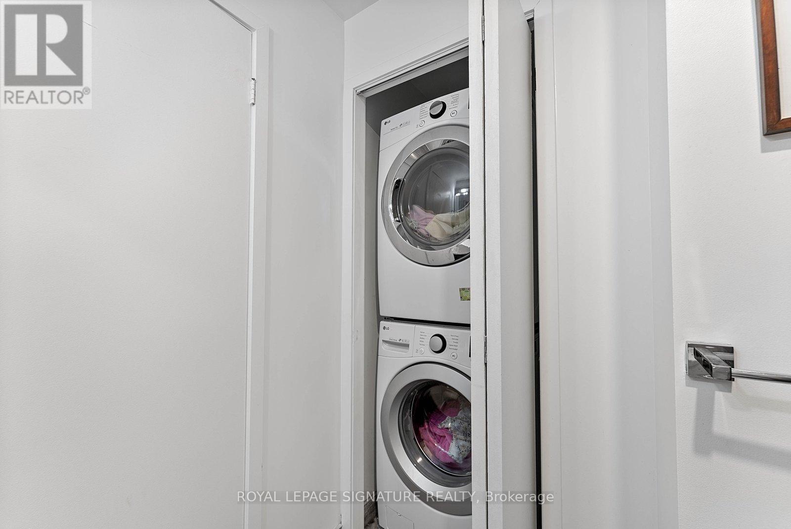 4010 - 15 Iceboat Terrace, Toronto, Ontario M5V 4A5 - Photo 22 - C12834460