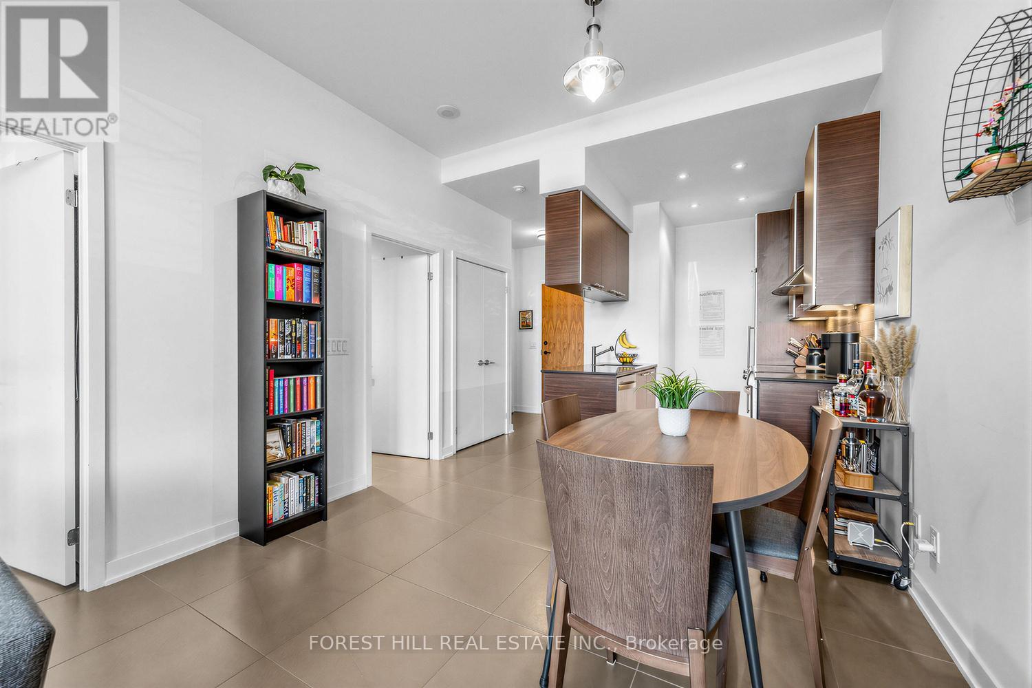 628 - 1 Market Street, Toronto, Ontario M5R 2E2 - Photo 3 - C12834538