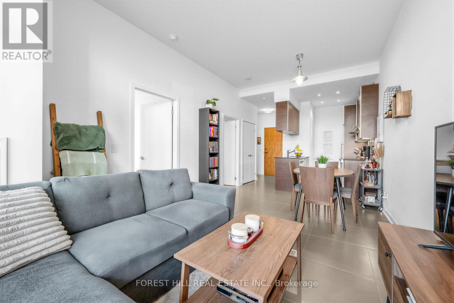 628 - 1 Market Street, Toronto, Ontario M5R 2E2 - Photo 4 - C12834538