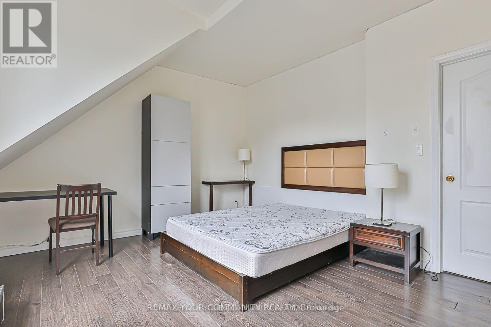 106a Pembroke Street, Toronto, Ontario  M5A 2N8 - Photo 3 - C12834556