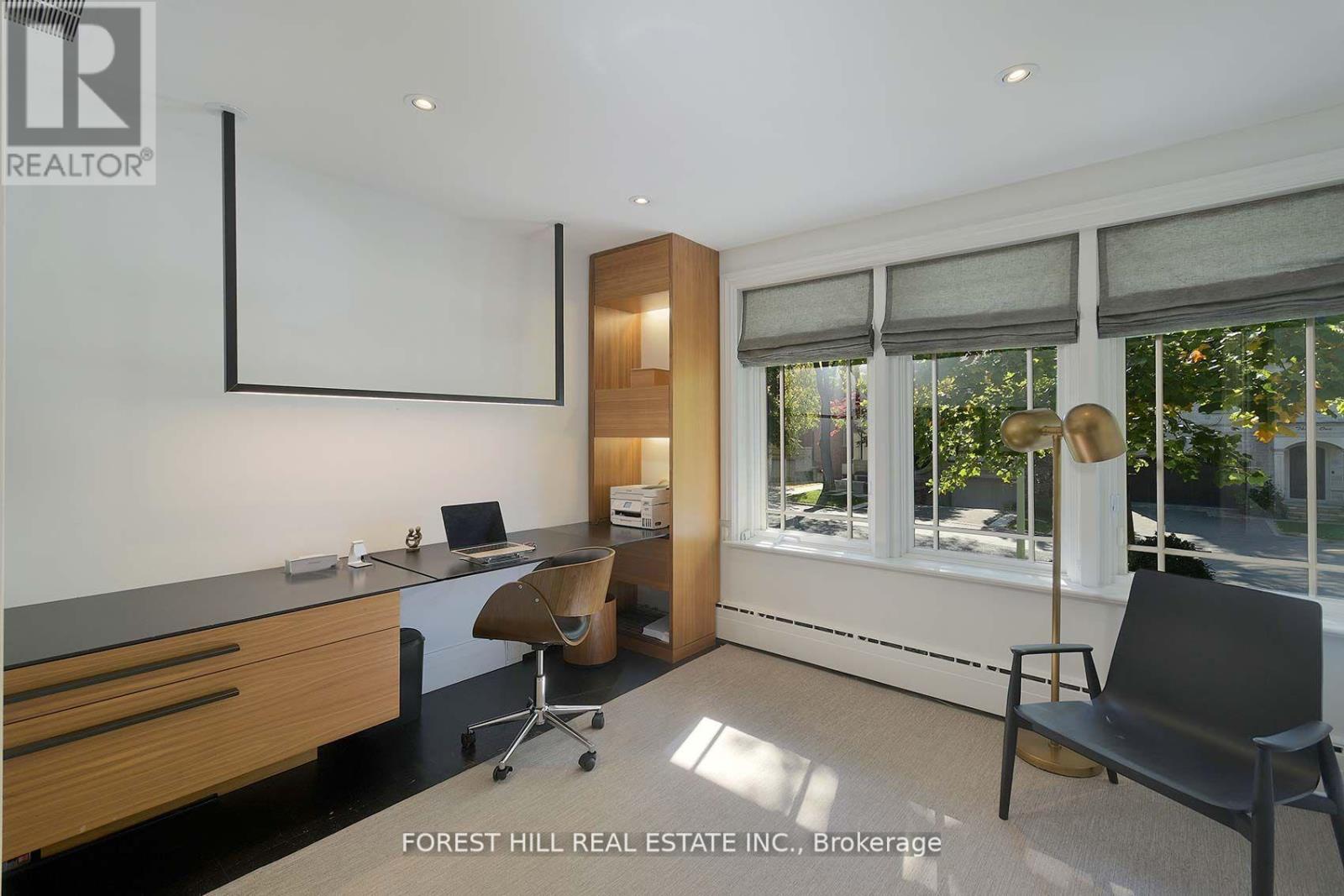 34 Forest Ridge Drive, Toronto, Ontario  M6B 1H3 - Photo 17 - C12834572