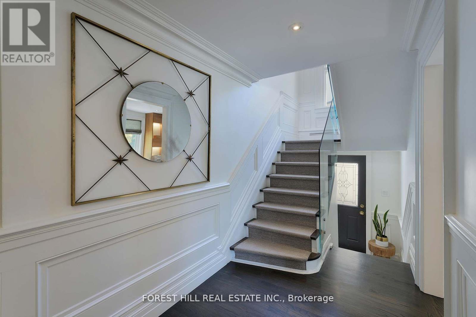 34 Forest Ridge Drive, Toronto, Ontario  M6B 1H3 - Photo 19 - C12834572